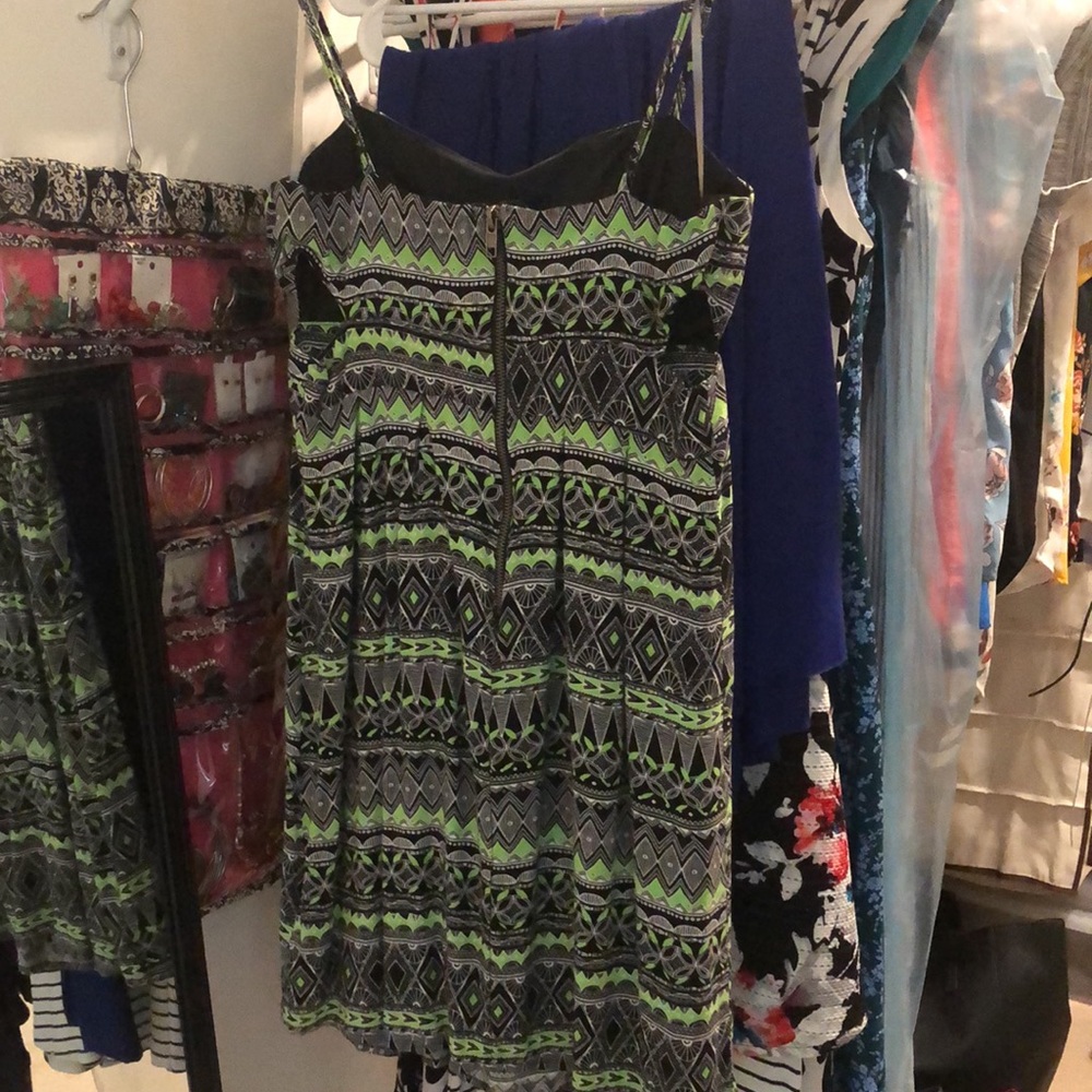 Dress - Picture 2 of 2